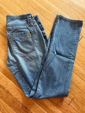 BCBG Women's Light Blue Jeans